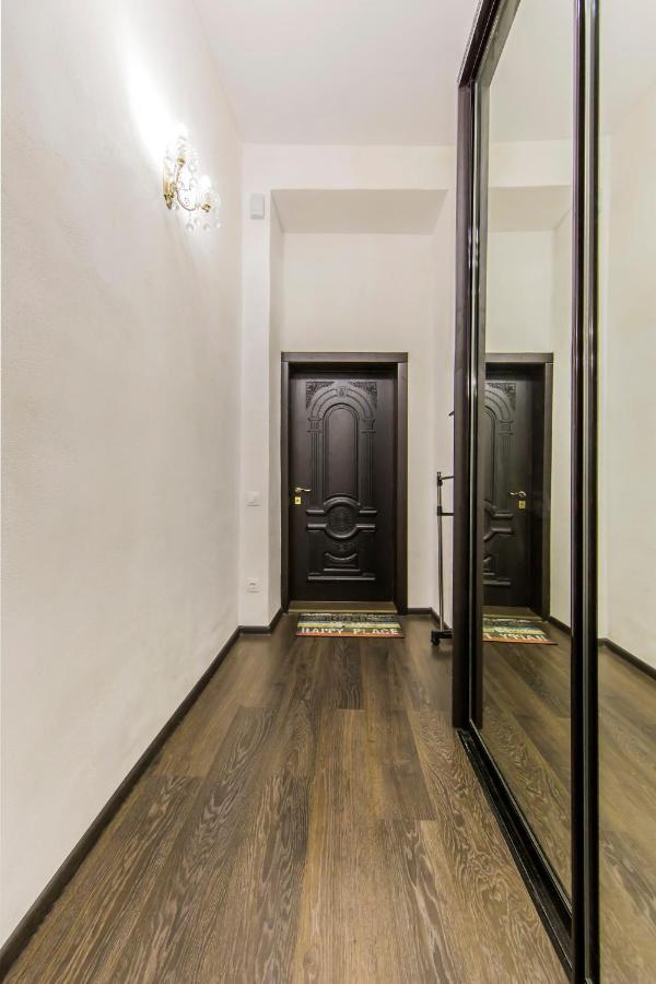 2К Квартира Поруч Із Майданом Незалежності Kyiv Exterior photo
