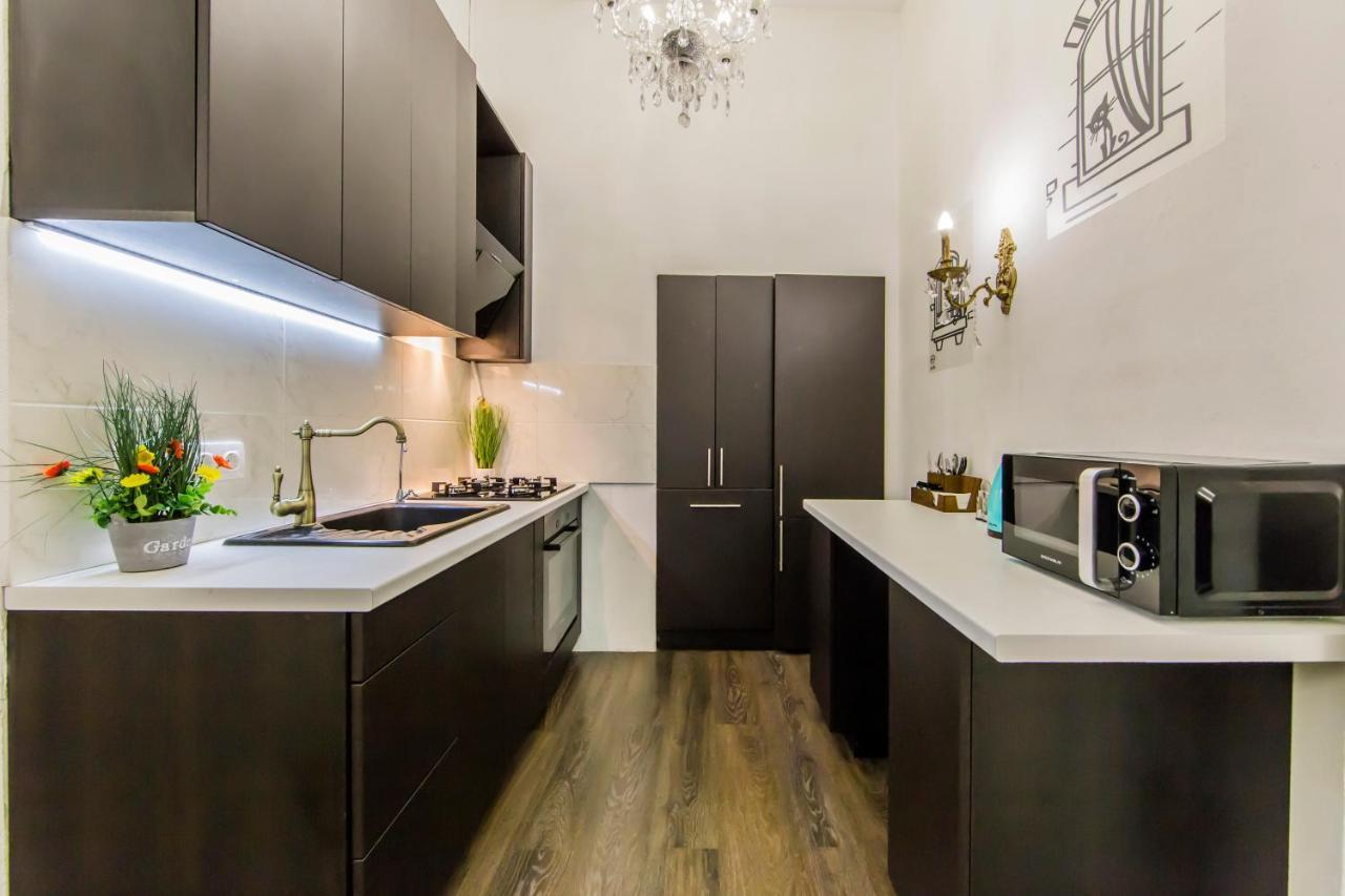 2К Квартира Поруч Із Майданом Незалежності Kyiv Exterior photo